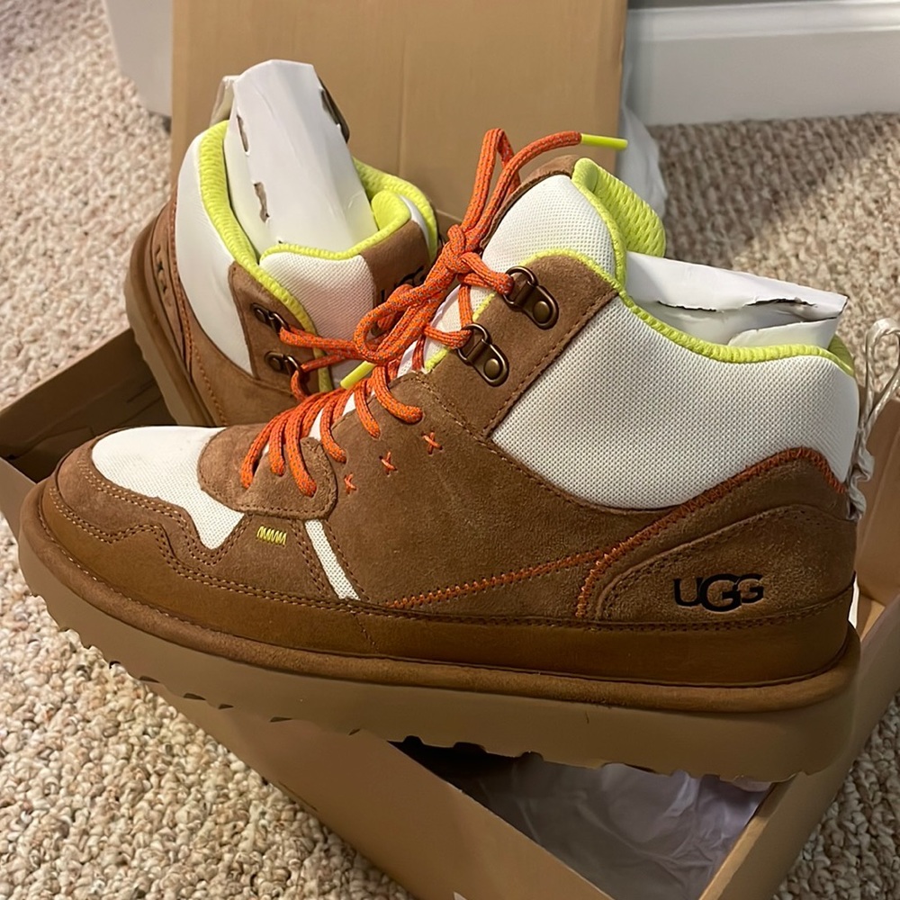 Womens Uggs neumel